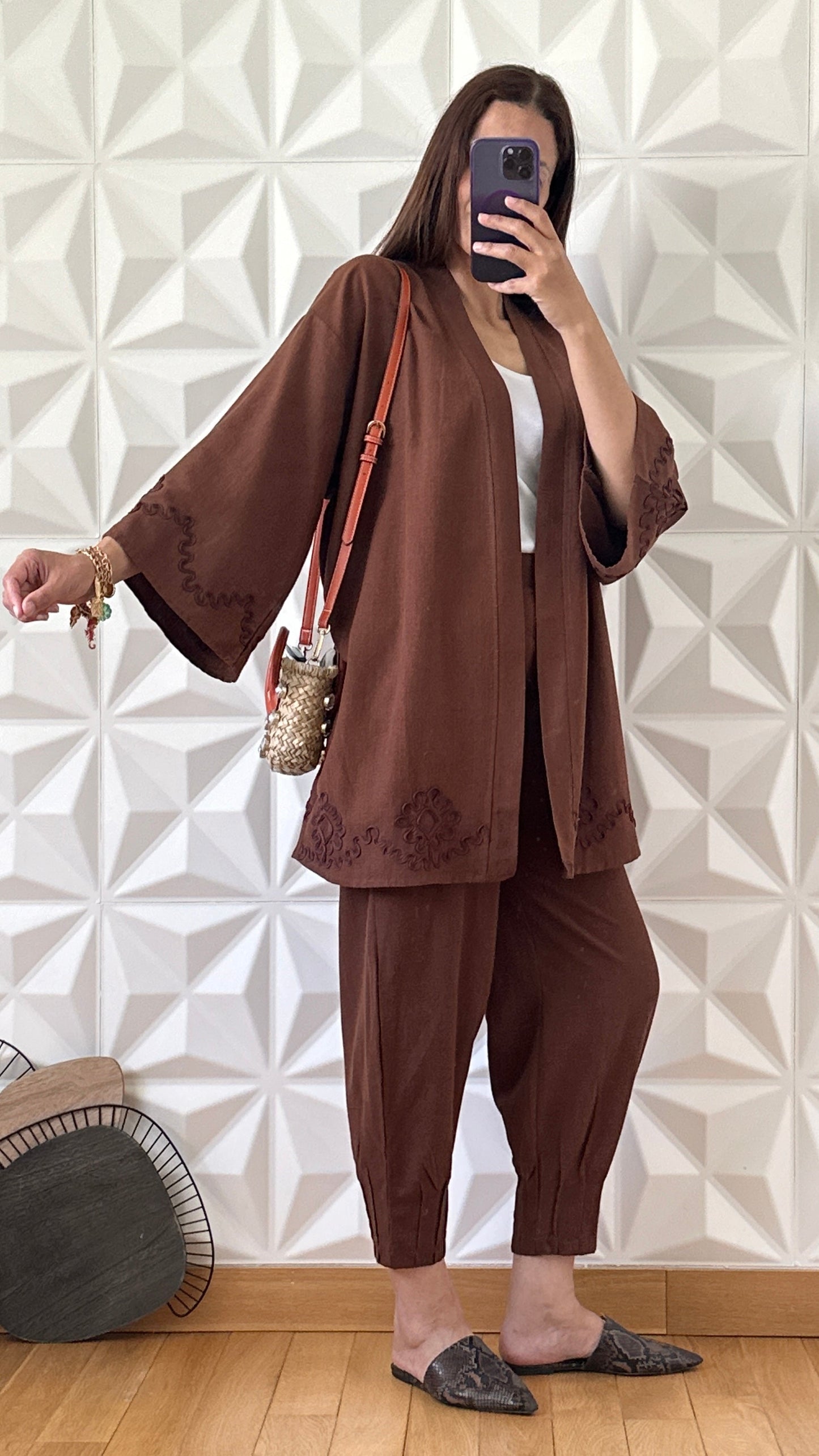 Ensemble kimono brodé et pantalon surpiqué en lin - Marron