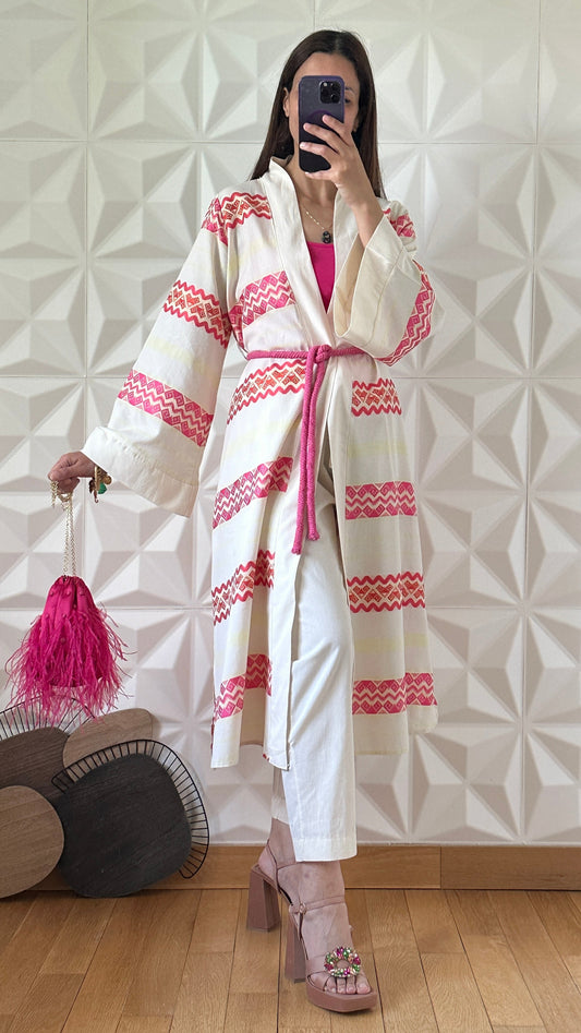 Ensemble Kimono brodé à Manches évasées - Beige motif rose